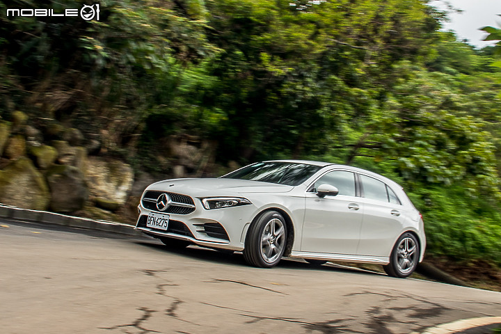 Mercedes-Benz A180 運動版試駕 入門動力也有一身勁裝