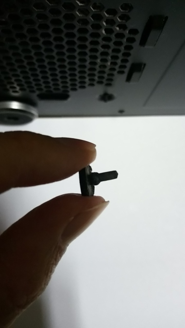 何處能買到機殼(coolermaster silencio 550)下置電源的橡膠墊腳
