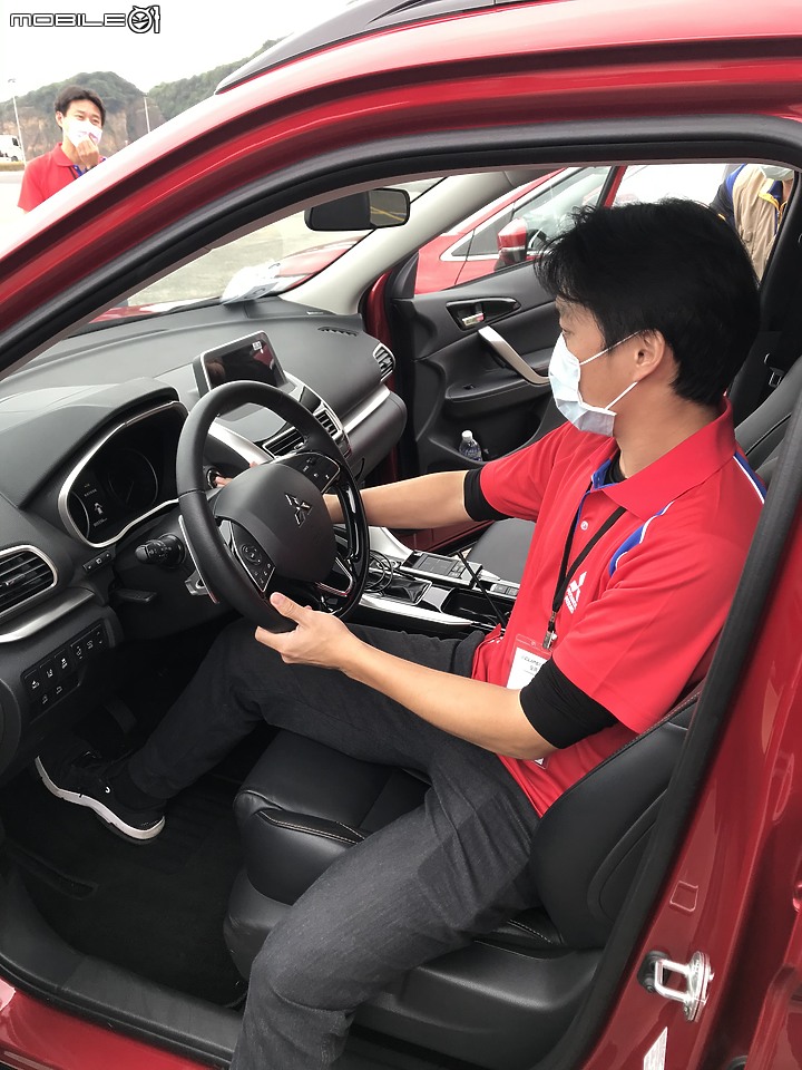 點我看大圖 <圖多> 雙五星安全認證的Eclipse Cross 讓我們重溫戀愛的感覺
