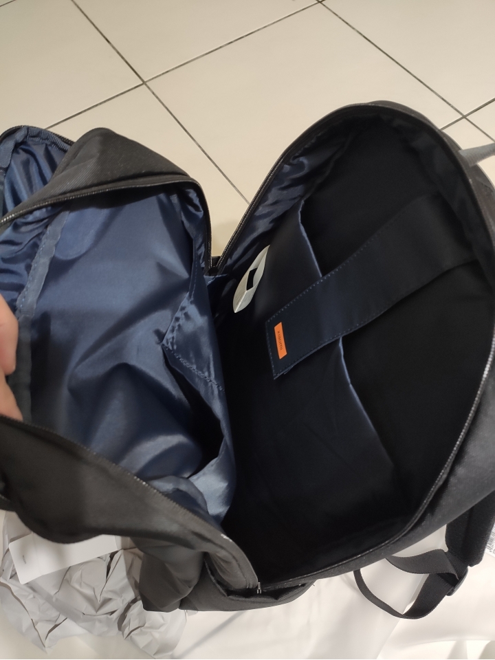 小米經典商務雙肩背包2開箱