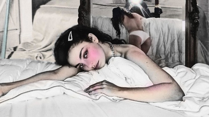 Charli XCX 居家隔離創作〈Forever〉鼓勵粉絲保持積極活力