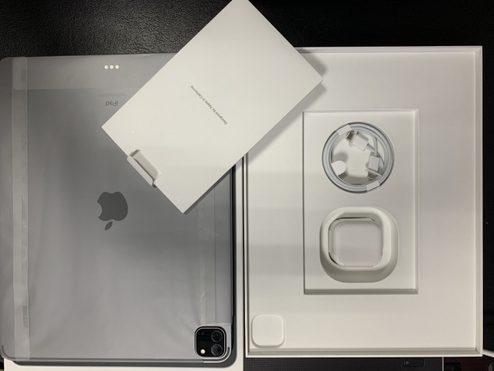第四代ipad pro12.9吋簡易開箱與變形金剛保護套
