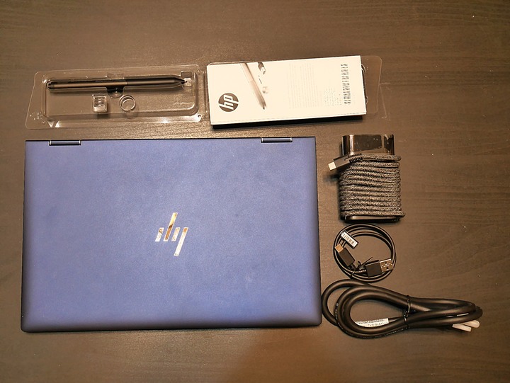 造型吸睛、輕巧便攜、使用順暢 — 商用筆電的最優選 — 《HP EliteBook Dragonfly》體驗心得