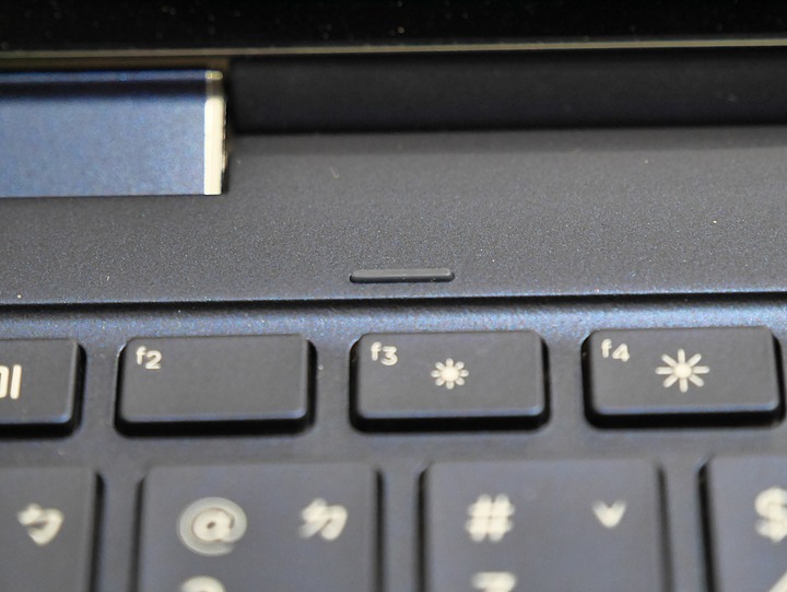 造型吸睛、輕巧便攜、使用順暢 — 商用筆電的最優選 — 《HP EliteBook Dragonfly》體驗心得