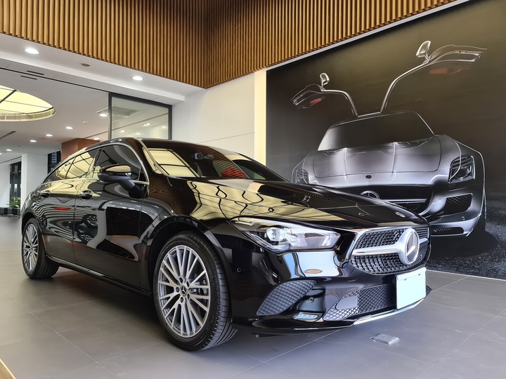 點我看大圖 賓士新車陪同交車記錄 A200 Sedan & CLA200 Shooting Brake