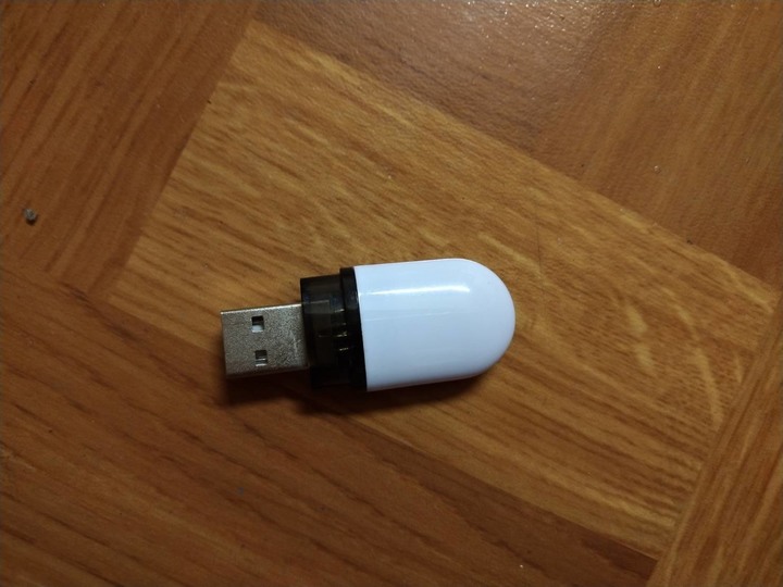 大求救!我的隨身碟有防寫保護,無法寫入檔案....請幫幫我~
