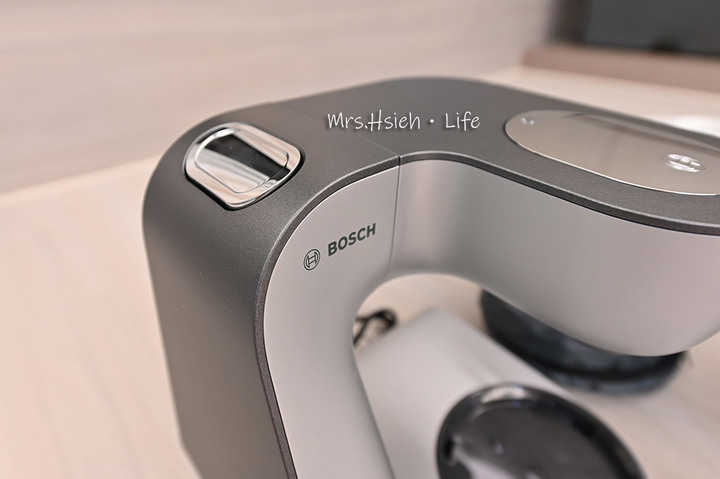 點我看大圖 Bosch精湛萬用廚師機開箱