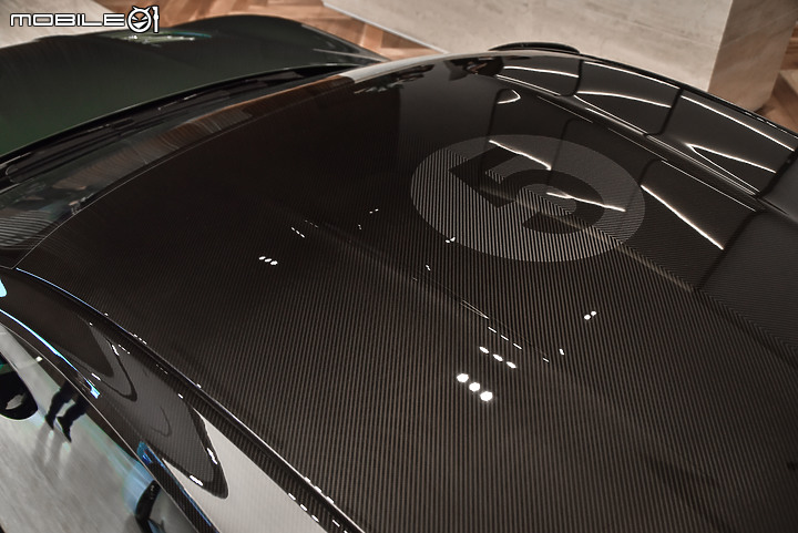 【採訪】敞篷的浪漫,Aston Martin DBS Superleggera Volante/DBS Inspired by DBR1抵台現身!