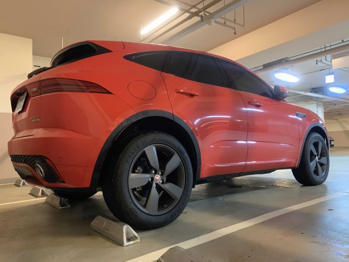 Jaguar E-pace P250老婆的生日禮