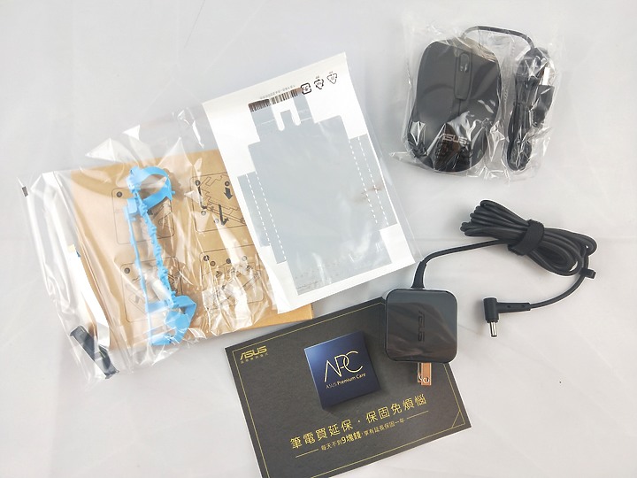 「小亞開箱」ASUS X409MA 華碩窄邊框超值筆電
