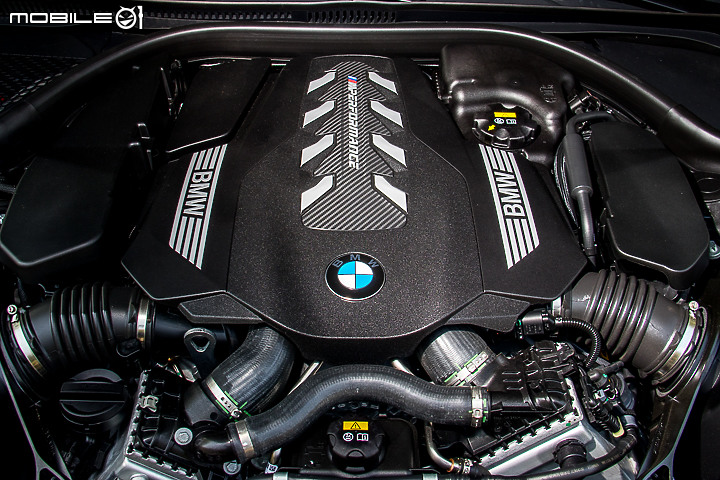 BMW M850i xDrive Gran Coupe 依舊美得令人屏息!