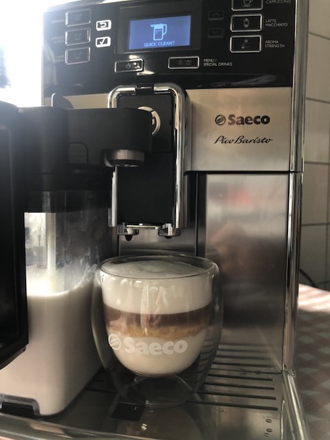 點我看大圖 Philips Saeco Pico Baristo 全自動義式咖啡機/HD8927 不專業開箱文