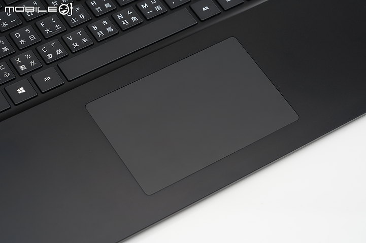微軟 Surface Laptop 3 15" 測試報告 效能非絕對 繪圖好好用！