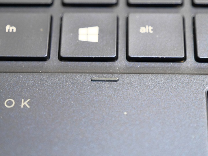 造型吸睛、輕巧便攜、使用順暢 — 商用筆電的最優選 — 《HP EliteBook Dragonfly》體驗心得