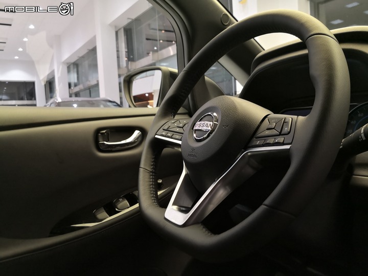 純粹分享Nissan Leaf(純圖)