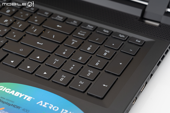 GIGABYTE AERO 17 HDR 測試報告｜跨界筆電新選擇！