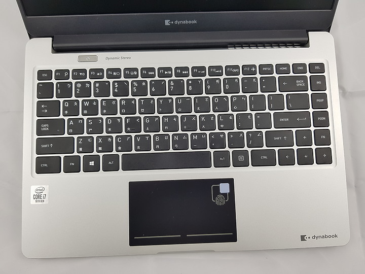 『小亞開箱』dynabook Satellite L40-G 繼承"TOSHIBA"的意志傳承