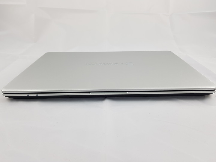 『小亞開箱』dynabook Satellite L40-G 繼承"TOSHIBA"的意志傳承