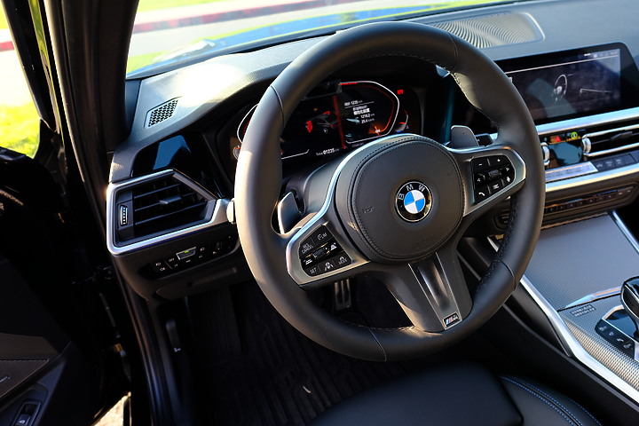 科技讓帥氣操控更完善-BMW G20 320i 滿千公里心得