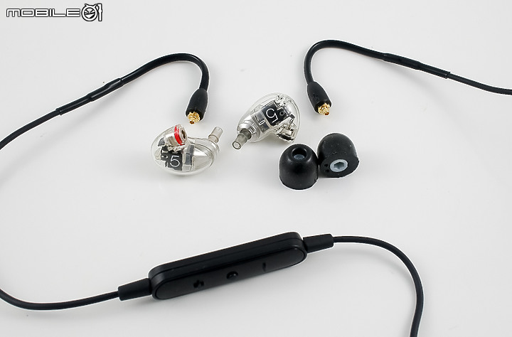 【北極熊開箱】往日榮耀的延續- Shure Aonic 5