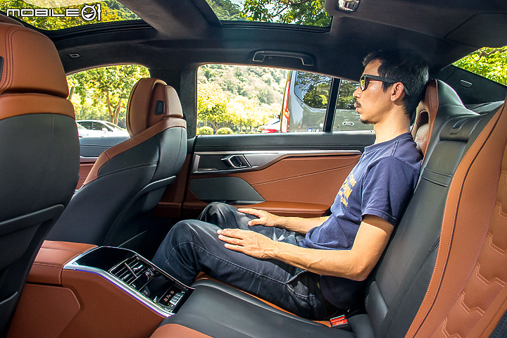 BMW M850i xDrive Gran Coupe 依舊美得令人屏息！