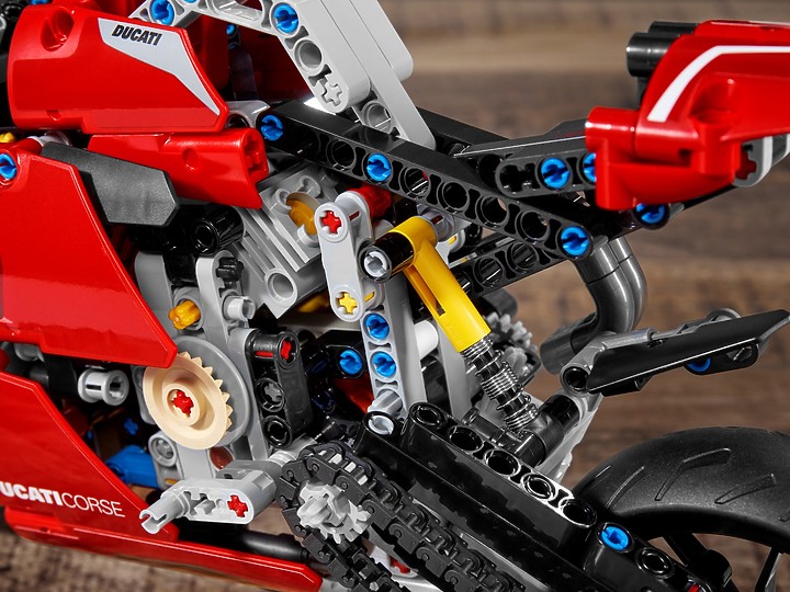 【海外快訊】DUCATI Panigale V4R 樂高版來了！LEGO Technic #42107 八月上市！