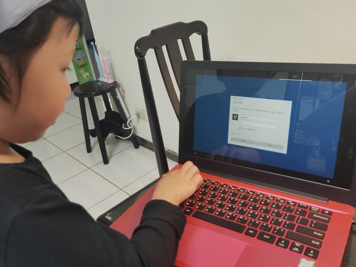 半年買了三台筆電 VAIO S13 /ASUS ZenbookS14/AVITA PURA