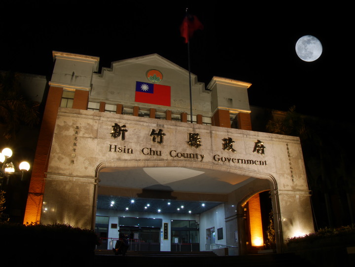 點我看大圖 這樣的技巧在攝影比賽中是允許的嗎?