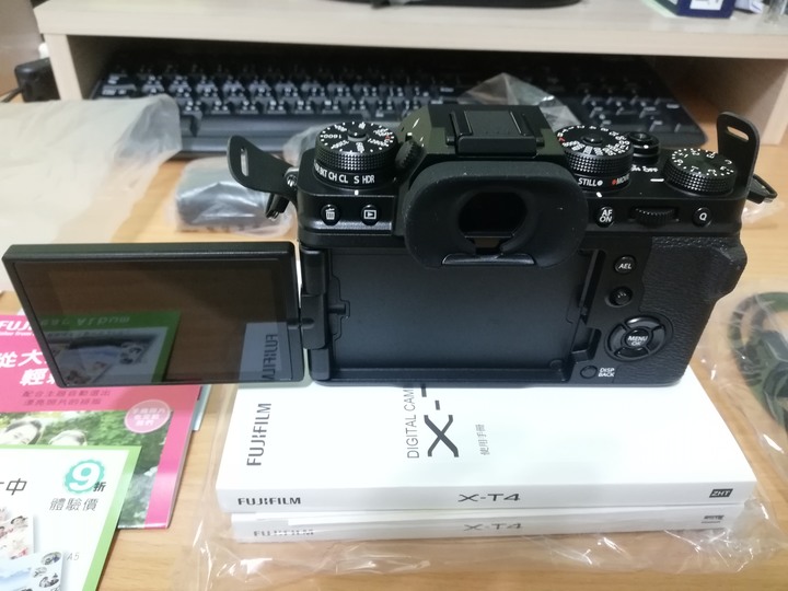 XT4公司貨  不專業簡易開箱