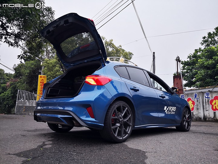 純粹分享Ford Focus ST(純圖)