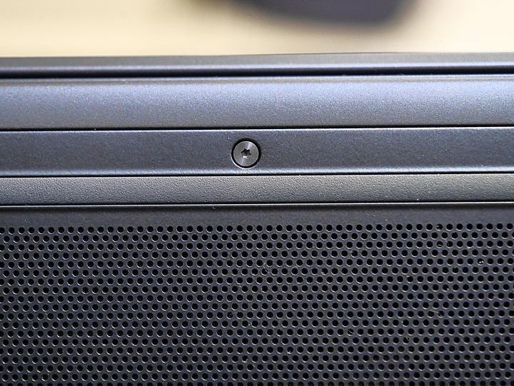 造型吸睛、輕巧便攜、使用順暢 — 商用筆電的最優選 — 《HP EliteBook Dragonfly》體驗心得