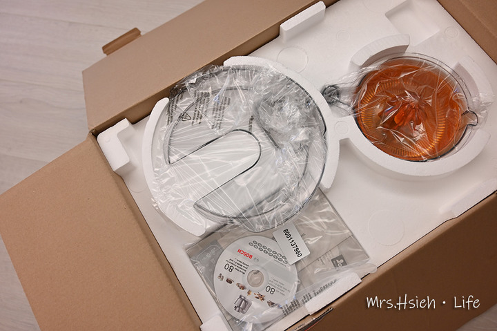 點我看大圖 Bosch精湛萬用廚師機開箱
