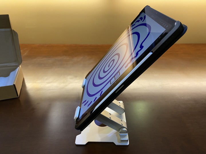 [開箱與推薦] iPad Pro 畫畫必備支架 Raymii R37 平板支架 Raymii FS1 站立支架