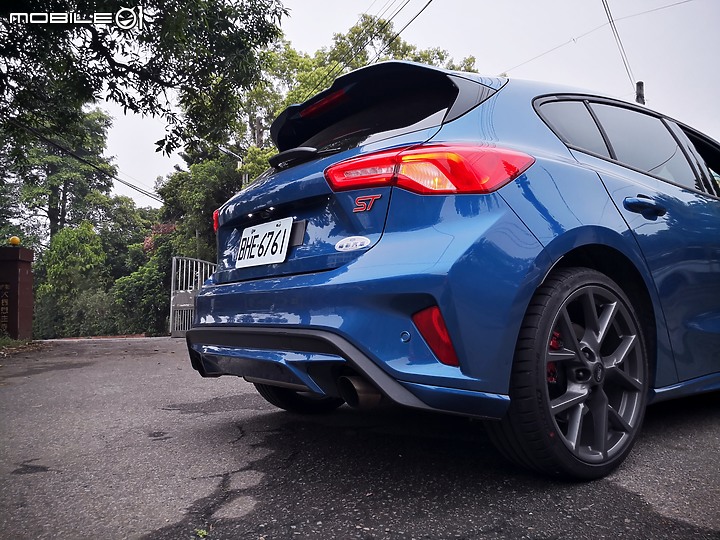 純粹分享Ford Focus ST(純圖)