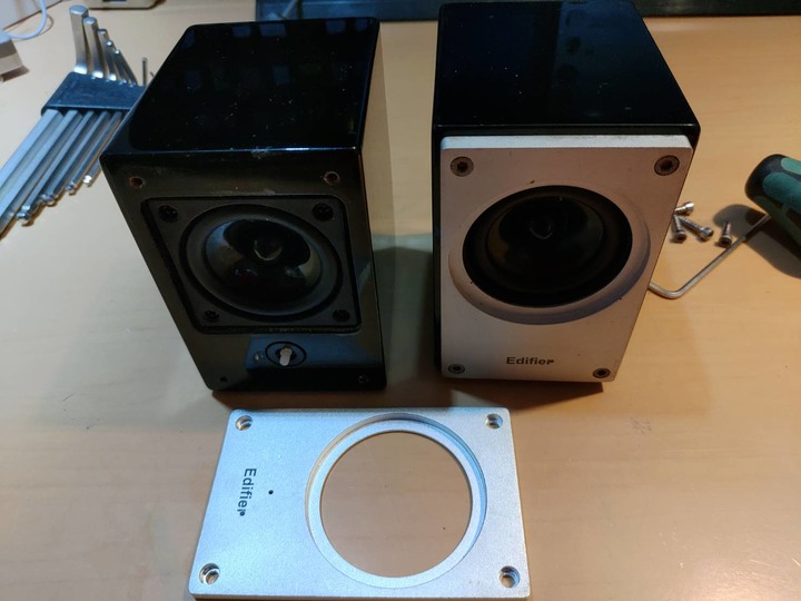 遲了13年的開箱 edifier mp210