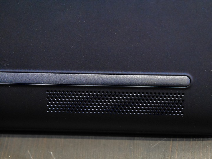 造型吸睛、輕巧便攜、使用順暢 — 商用筆電的最優選 — 《HP EliteBook Dragonfly》體驗心得