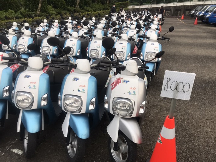 E MOVING電動機車福利品特賣會，後續回報.限員工可能已完售.