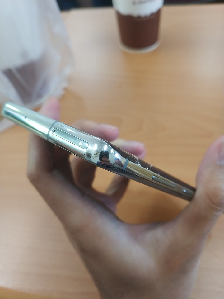 S10+超堅固的啦!!!