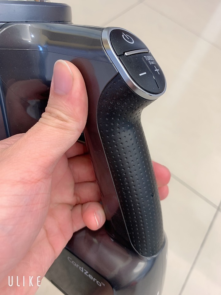 LG CordZero™A9+濕拖無線吸塵器，多種需求一次滿足!!
