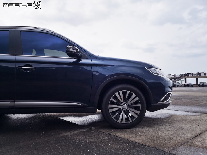 純粹分享Mitsubishi Outlander(純圖)4