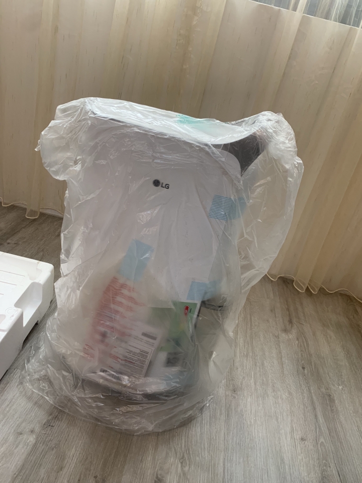 LG 大公升除濕機不專業開箱文(MD171QSK1)