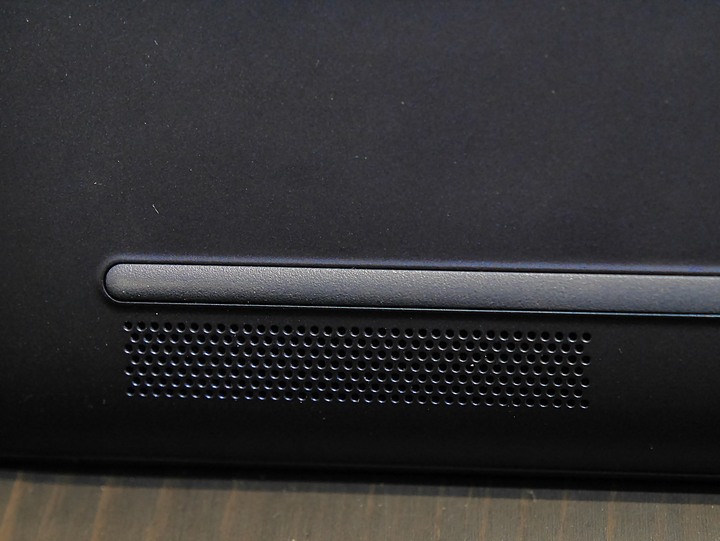 造型吸睛、輕巧便攜、使用順暢 — 商用筆電的最優選 — 《HP EliteBook Dragonfly》體驗心得