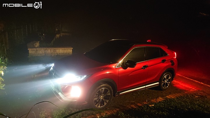 點我看大圖 Mitsubishi Eclipse Cross - S-AWC讓我全時超能,深入秘境踩點沒煩惱