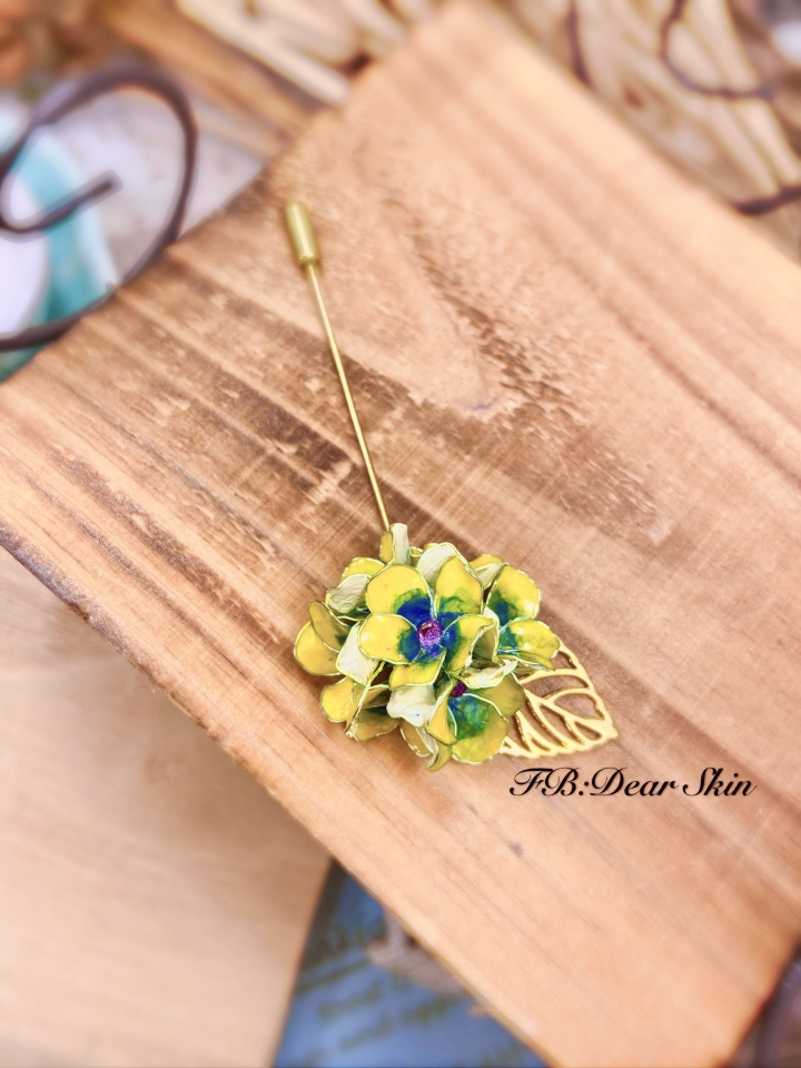 昨天課堂完成的作品。水晶花飾品❤️