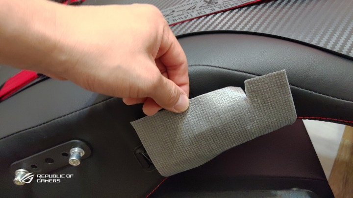 【ROG Chariot RGB SL300C】RGB電競椅（簡單開箱）