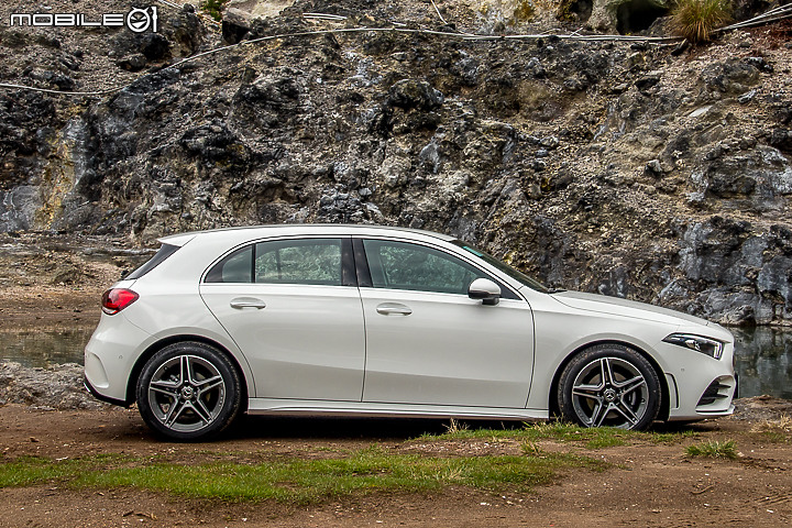 Mercedes-Benz A180 運動版試駕 入門動力也有一身勁裝