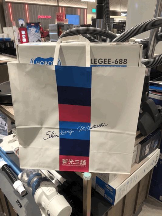 次氯酸水拖地心得分享【 雷姬688拖掃地機器人】