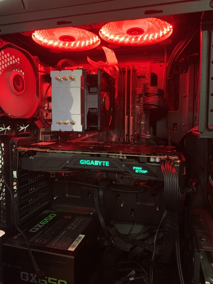 我遇到了專家也傻眼的問題...CPU37度..主機板破百度