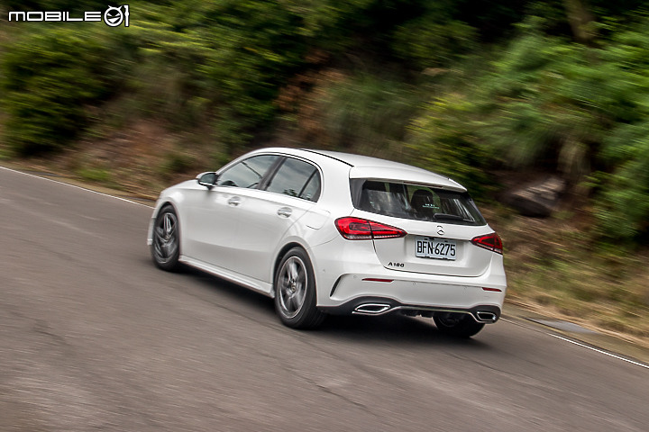 Mercedes-Benz A180 運動版試駕 入門動力也有一身勁裝