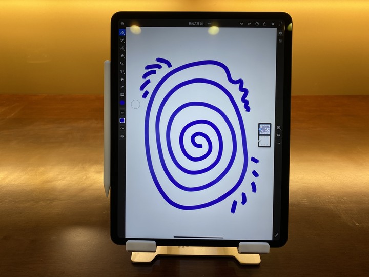 [開箱與推薦] iPad Pro 畫畫必備支架 Raymii R37 平板支架 Raymii FS1 站立支架